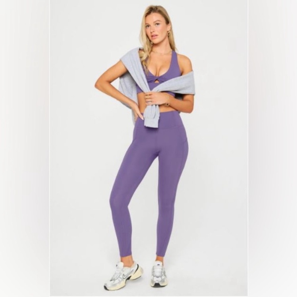Like New….Fabletics PureLuxe High Waisted Full Length Leggings in Night Shade